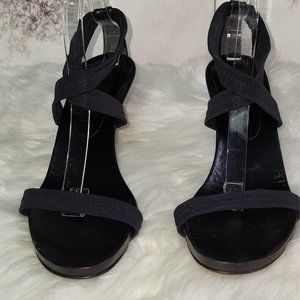 Donald J Pliner Stretchy Heel Shoe